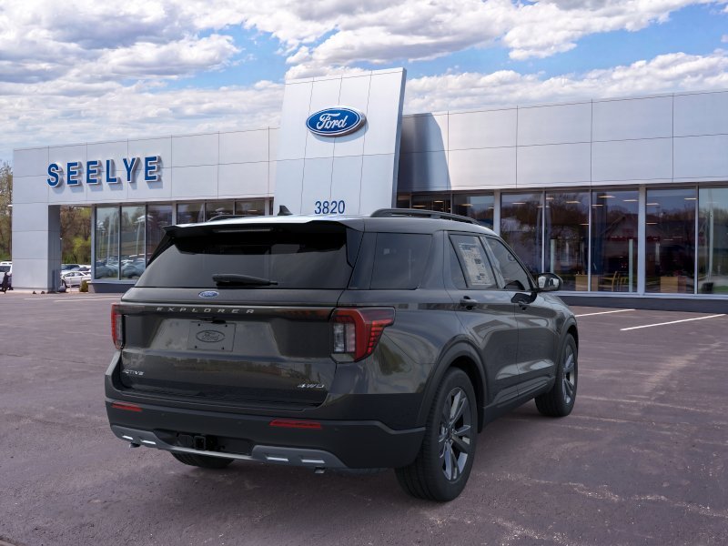 2026 Ford Explorer Active - Photo 8