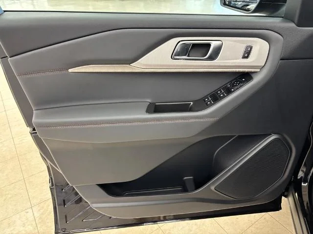 New 2026 Agate Black Metallic Ford Active image 11