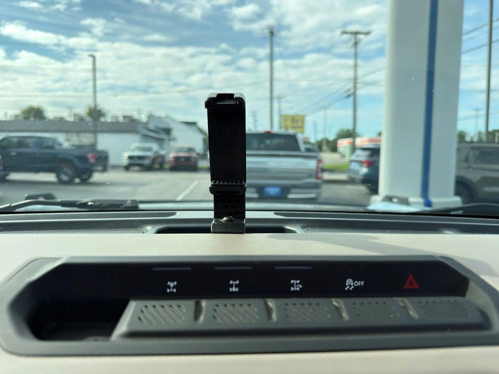 Used 2022  Ford Wildtrak image 29