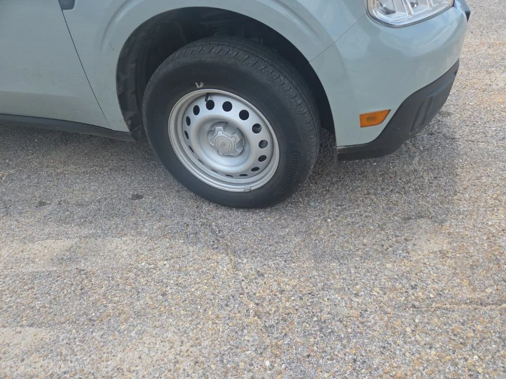 Certified Used 2023  Ford XL image 13