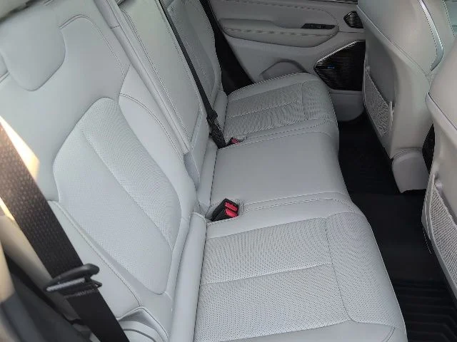 Used 2023 Gray Jeep Overland image 13