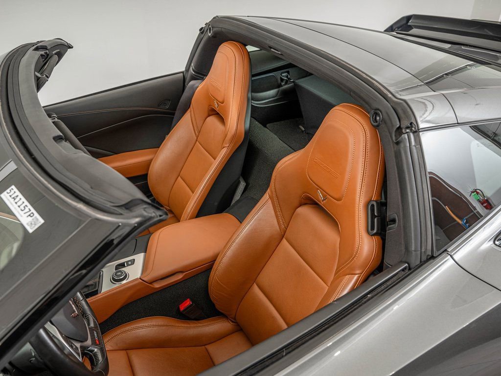 2015 Chevrolet Corvette Z06 - Photo 12