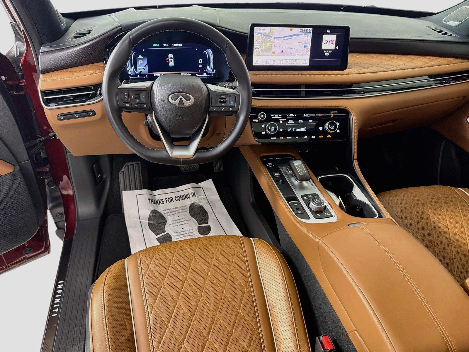 Used 2025 Deep Bordeaux/Black Obsidian INFINITI AUTOGRAPH image 24