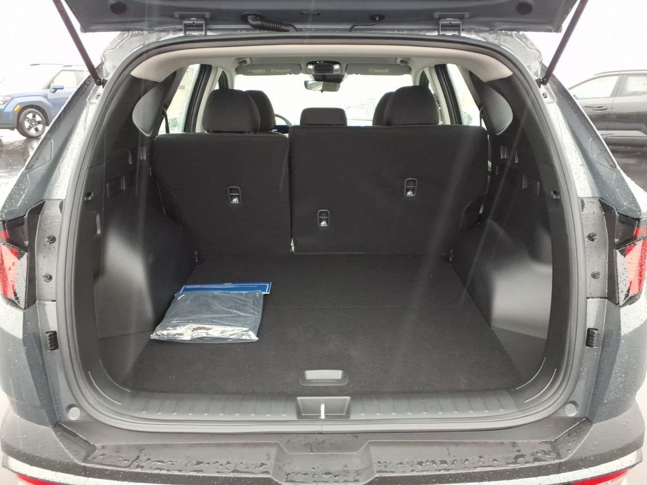 New 2026 Ecotronic Gray Metallic Pe2 Hyundai SE FWD image 10
