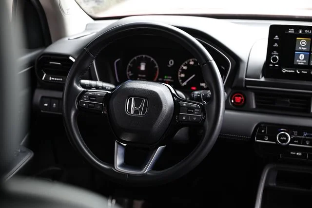 2025 Honda Pilot Touring - Photo 29
