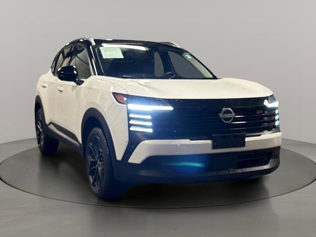 2025 Nissan Kicks 2.0 SR's photo