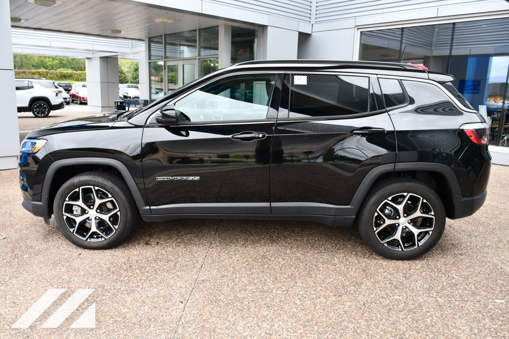 Used 2024 Black Jeep Limited image 3