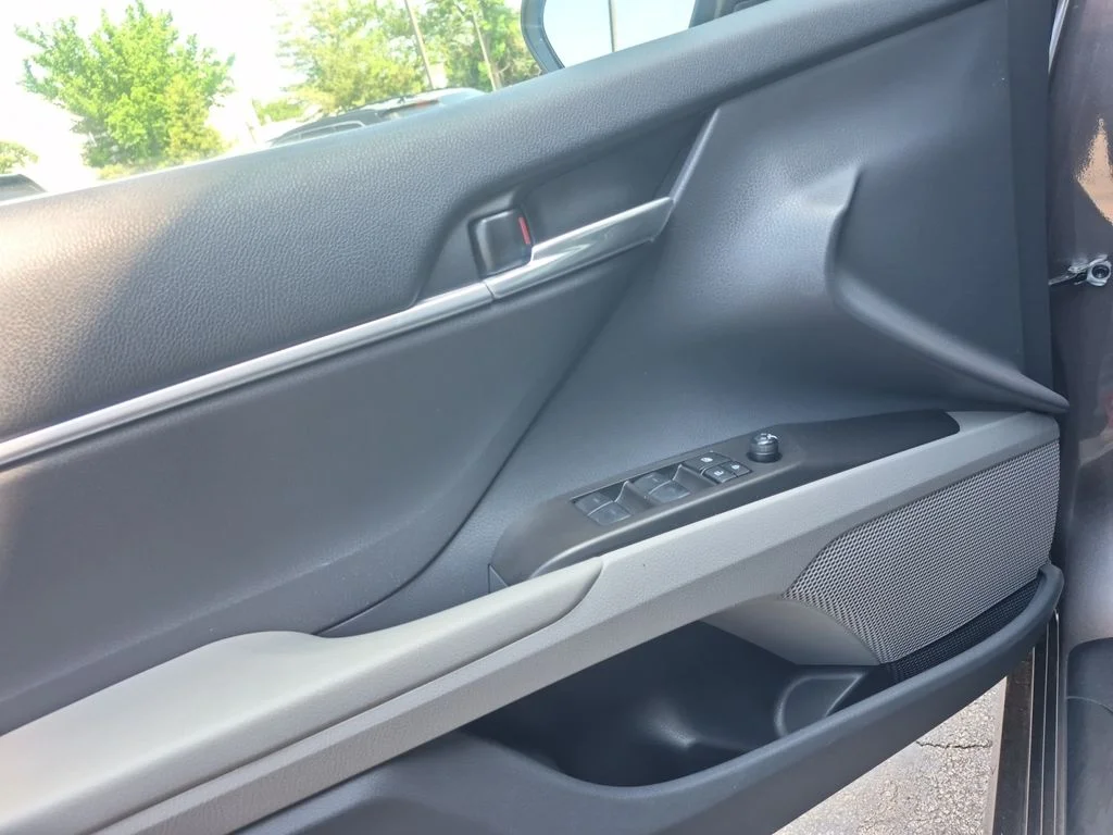 2023 Toyota Camry LE - Photo 20