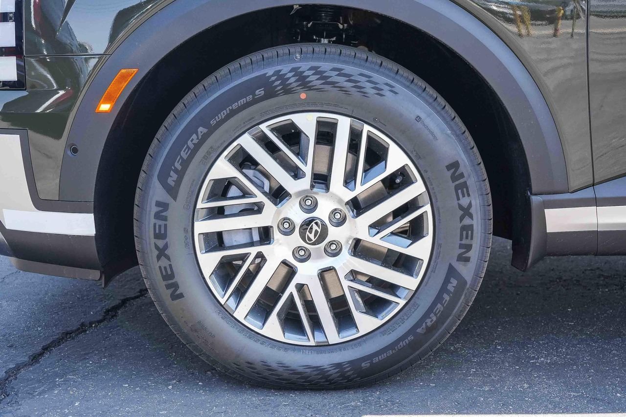 New 2026 Silver Hyundai SEL Premium image 40