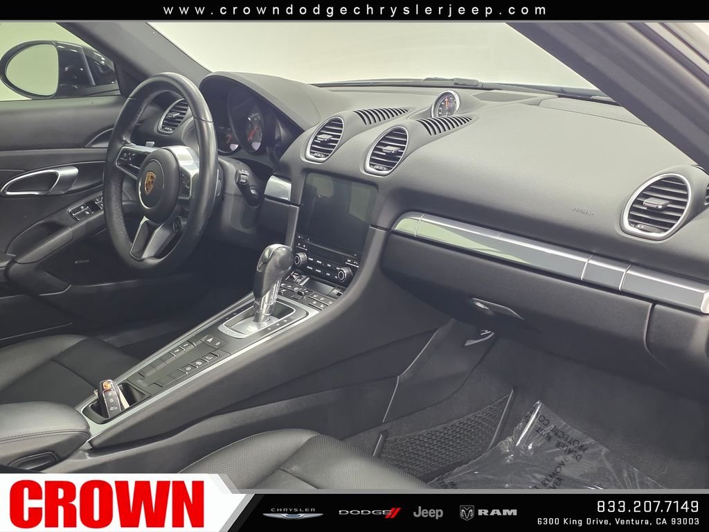 Used 2021  Porsche S image 15