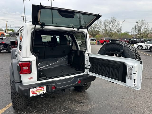New 2026 Bright White Clear-Coat Exterior Paint Jeep 392 Moab image 9