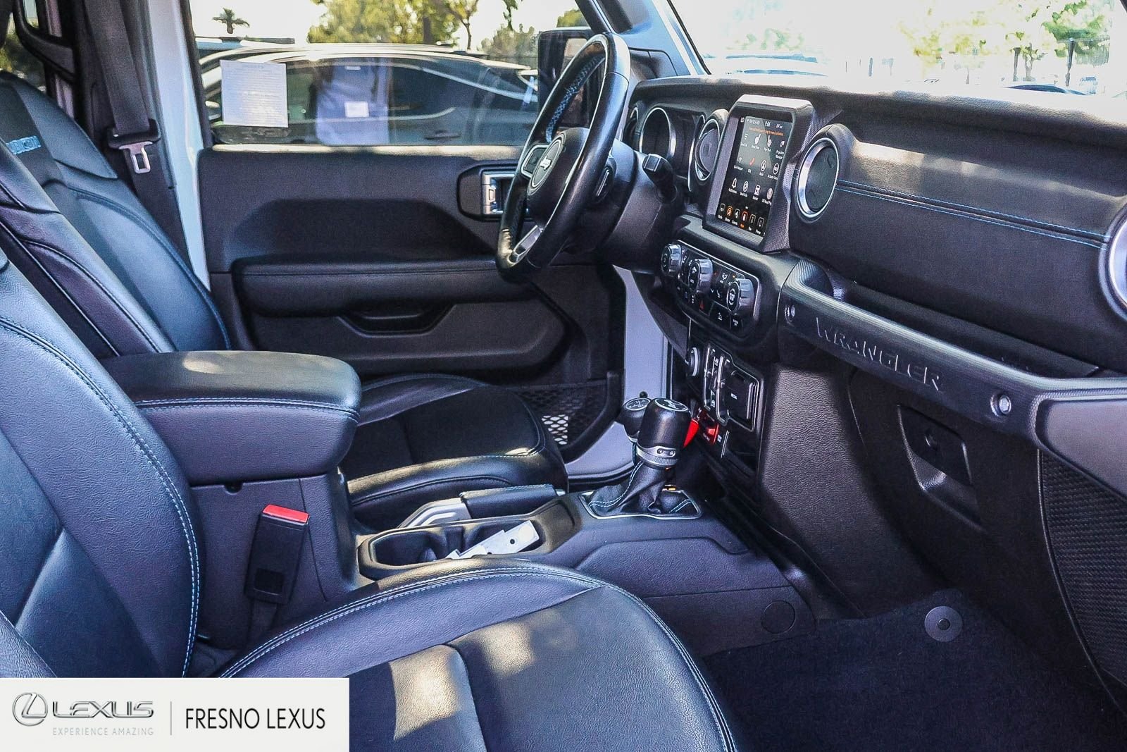 Used 2021 White Jeep Unlimited Rubicon 4xe image 13