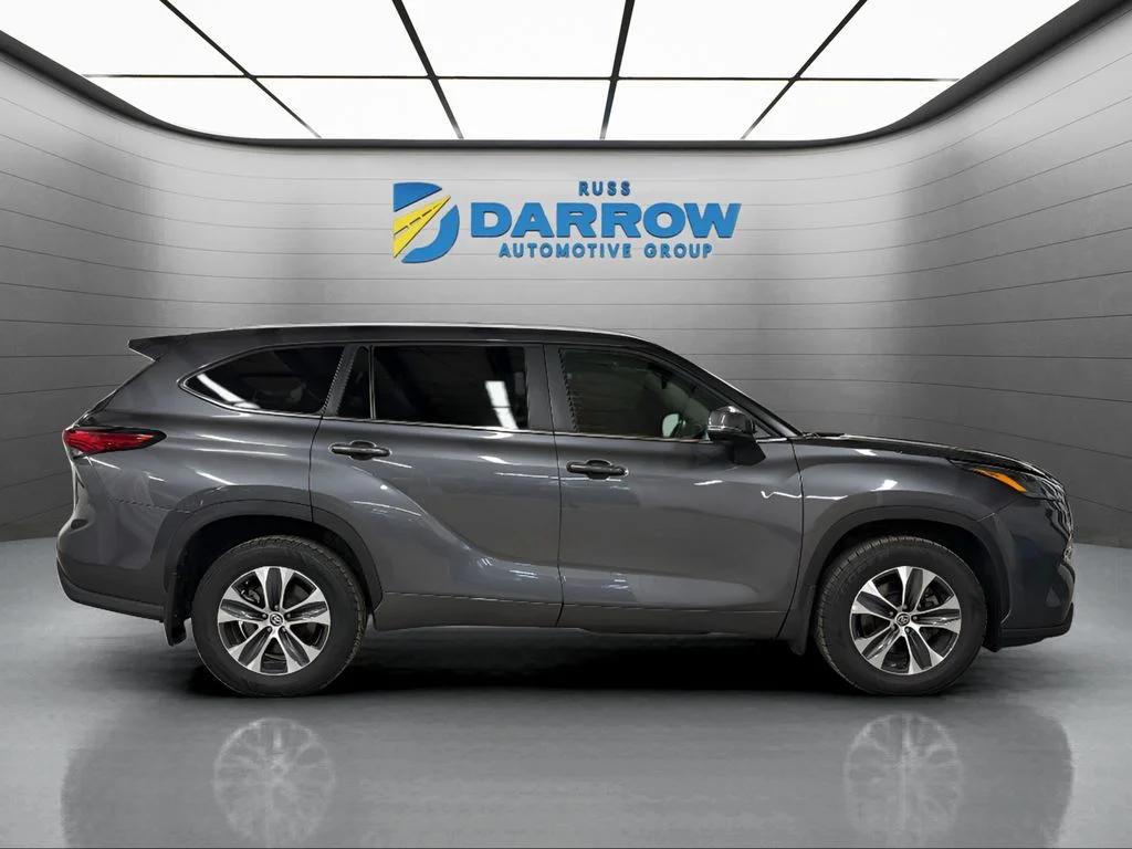 Used 2023 Gray Toyota XLE image 6