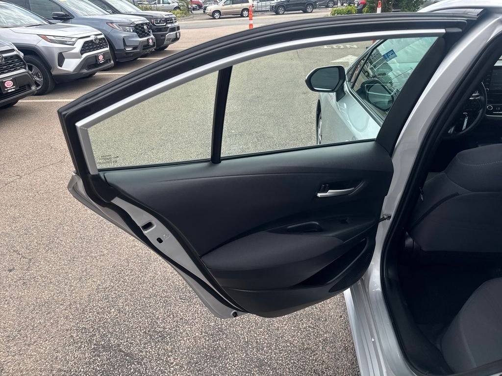Used 2020 Silver Toyota LE image 37