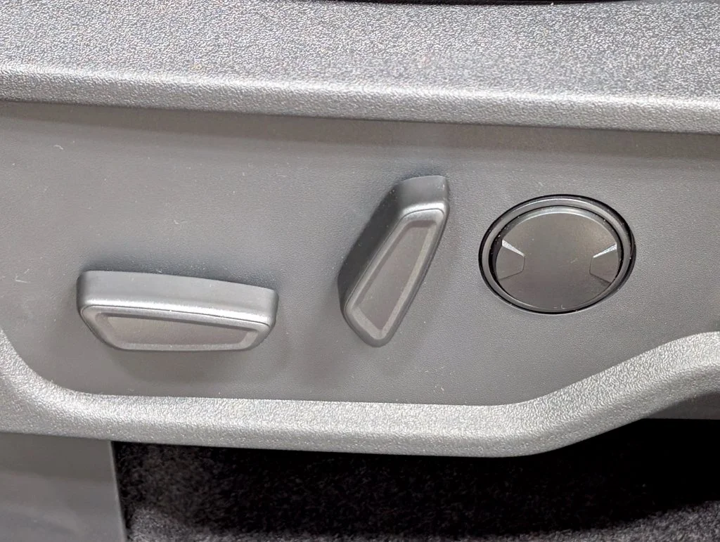 New 2026 Ruby Red Metallic Tinted Clearcoat Ford Outer Banks® image 13