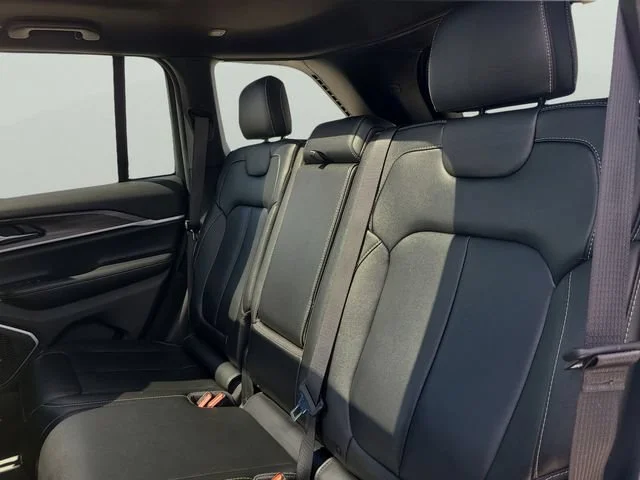 Used 2024 White Jeep LIMI image 10
