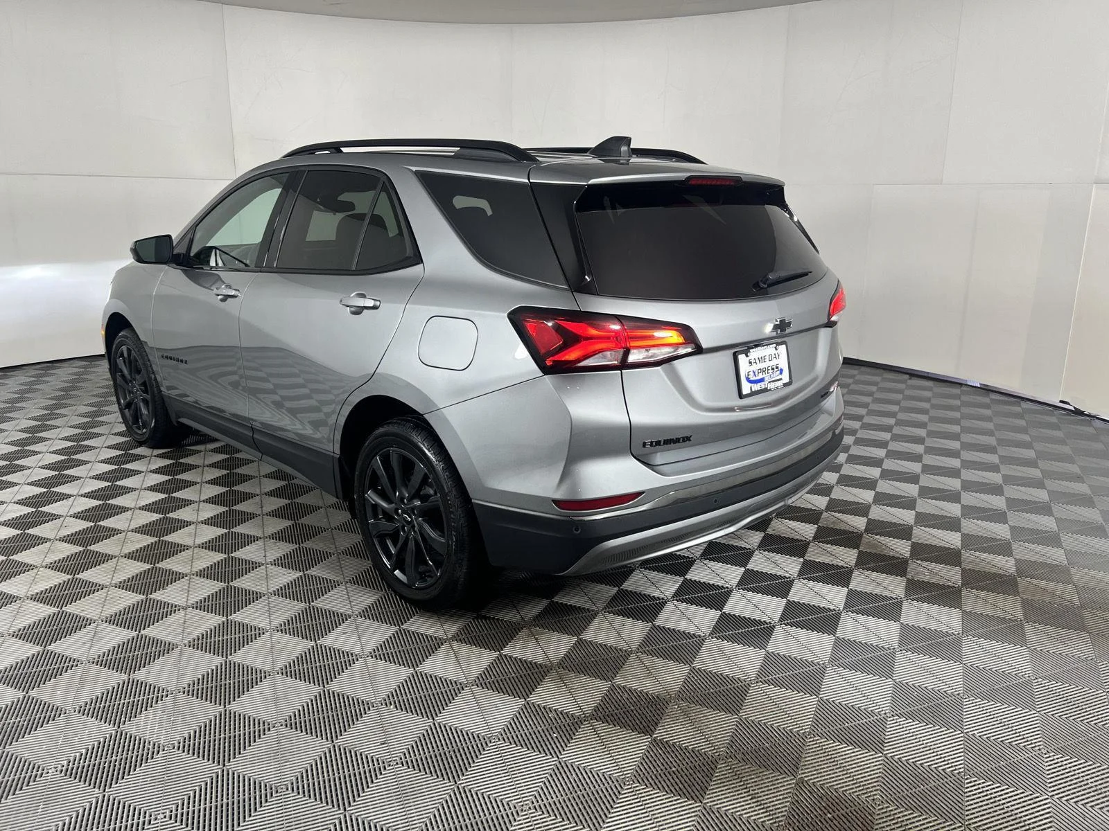 Used 2023 Sterling Gray Metallic Chevrolet RS image 4
