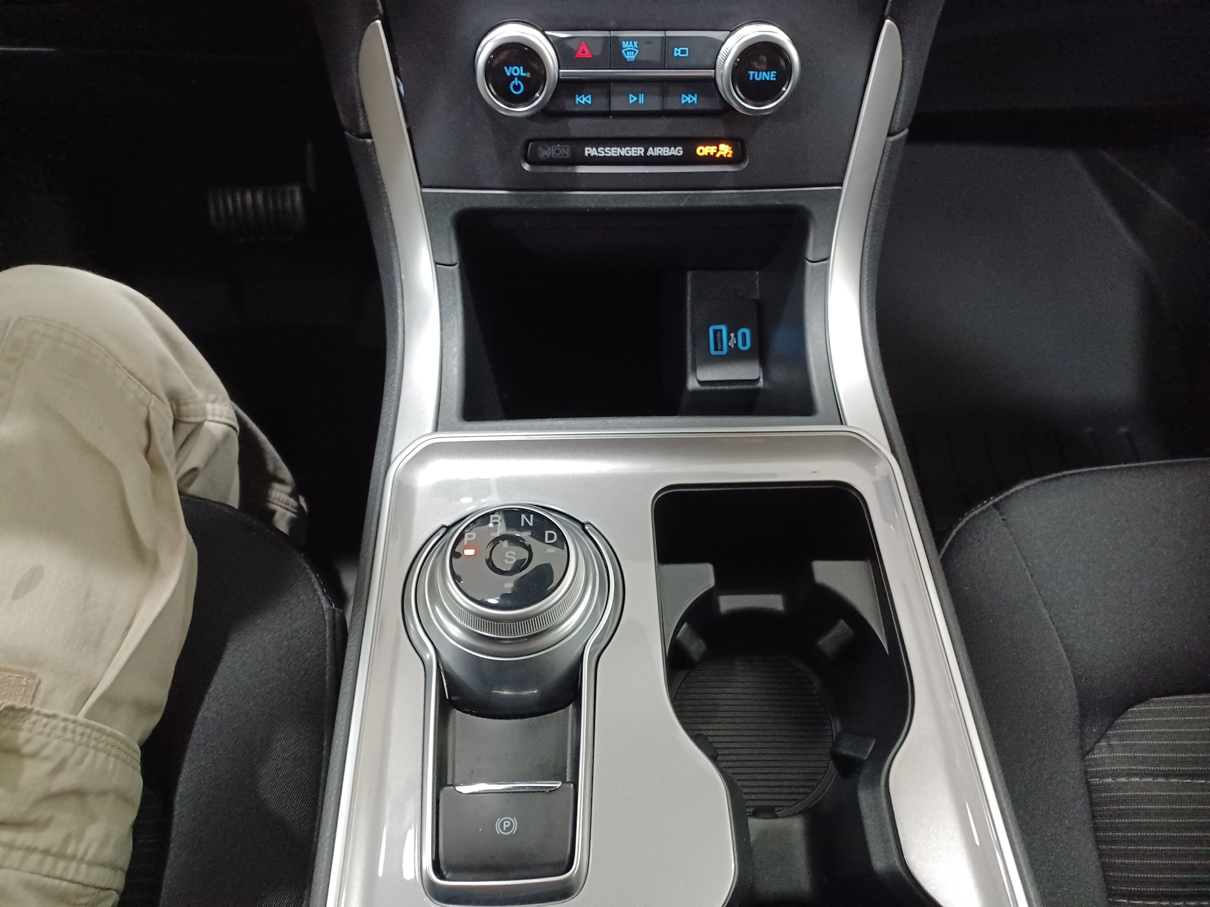 Certified Used 2024 Oxford White Ford SEL AWD*Remote Start | Htd Seats | Htd Wheel | Blind Spot Detection | Lane Keep Assist | CarPlay image 17