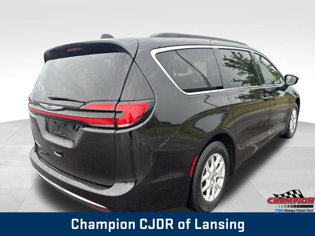 Used 2022 Black Chrysler Touring L image 8