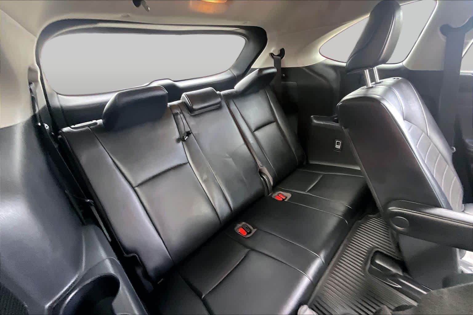 Used 2021 Magnetic Gray Metallic Toyota Hybrid XLE image 36