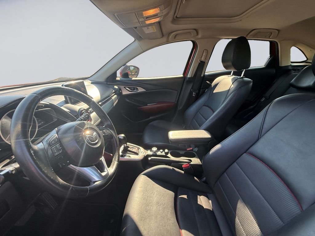 Used 2017 Soul Red Metallic Mazda Touring image 11