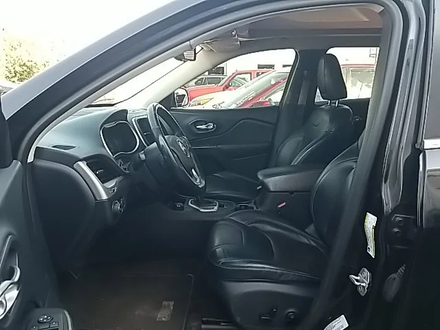 Used 2015 Black Jeep Limited image 28