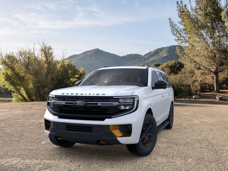 New 2026 Star White Metallic Tri-Coat Ford Tremor® image 25