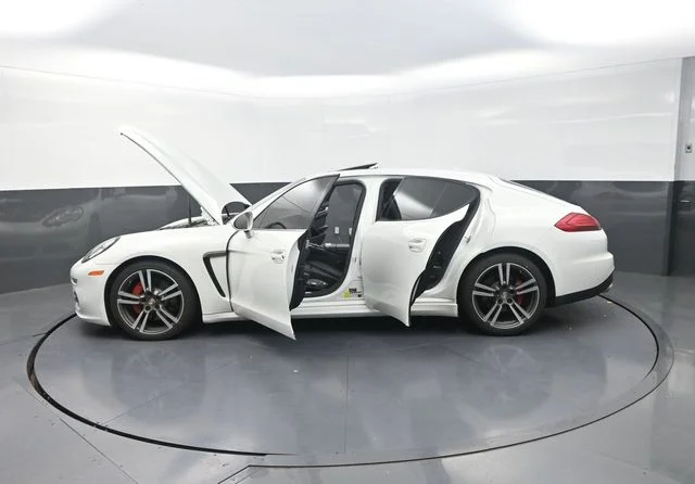 Used 2016  Porsche 4 image 42