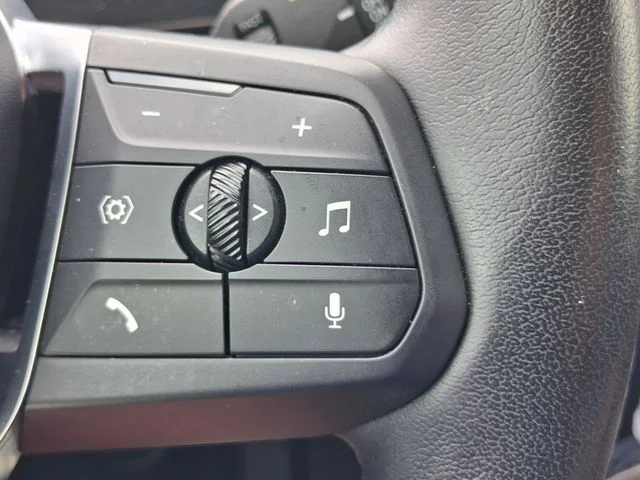 Used 2024 White BMW xDrive28i image 19