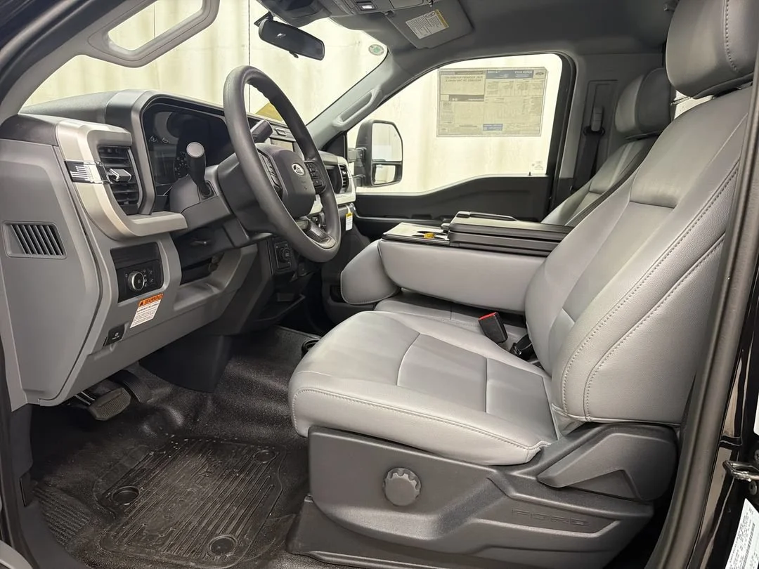 New 2026 Agate Black Metallic Ford F-550® XL image 13