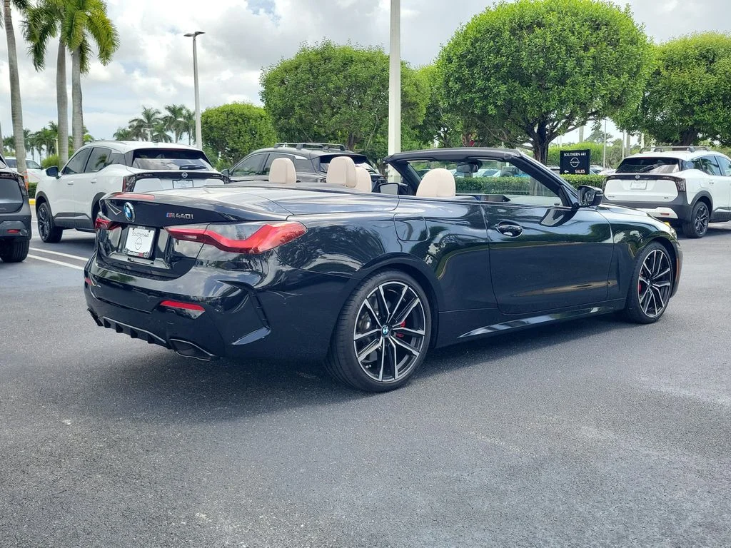 Used 2024 Black BMW M440i image 8