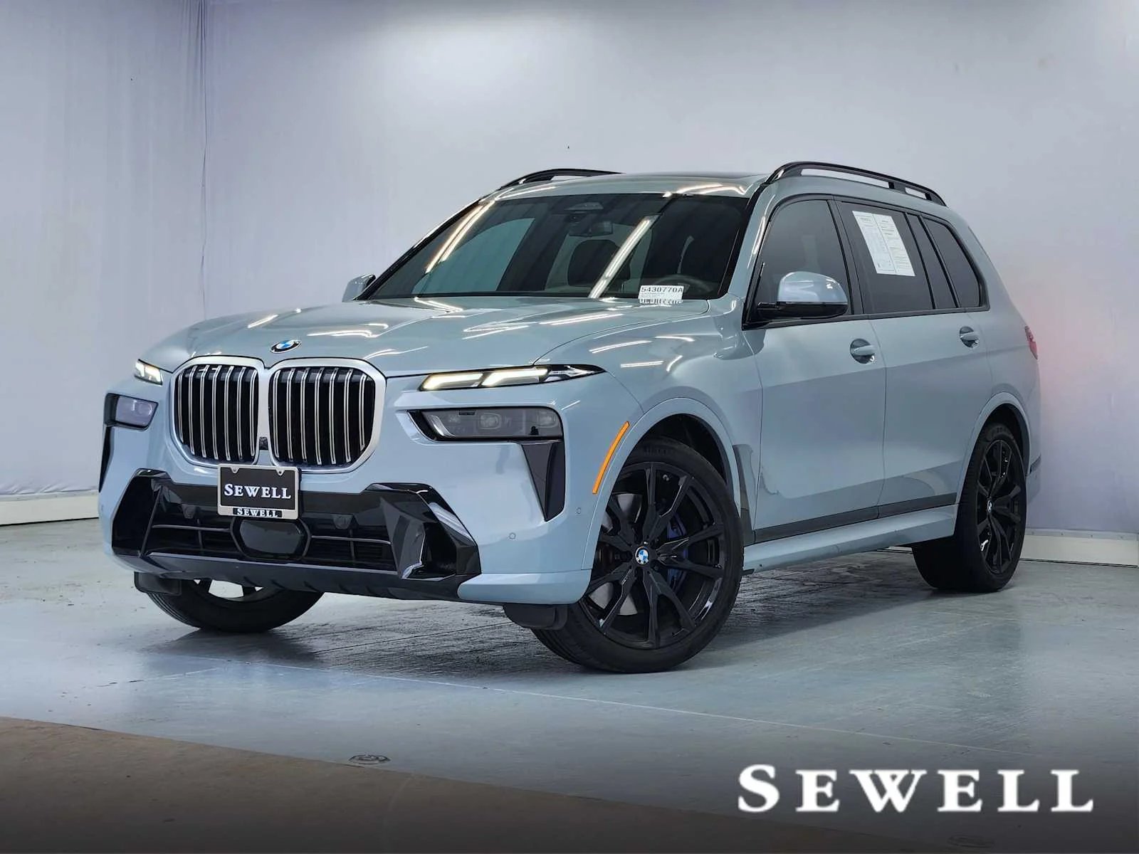 2024 BMW X7 xDrive40i's photo