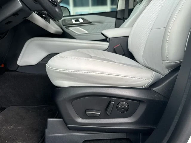 Used 2026 White Ford Platinum image 13
