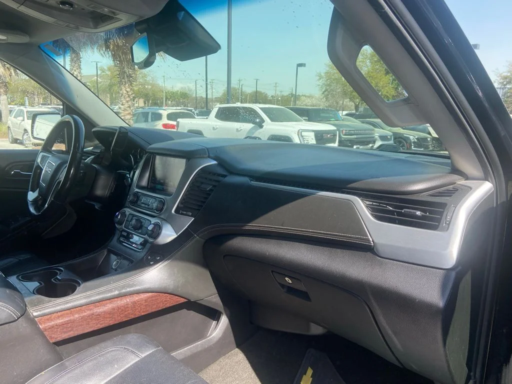 Used 2017 Onyx Black GMC SLT image 16