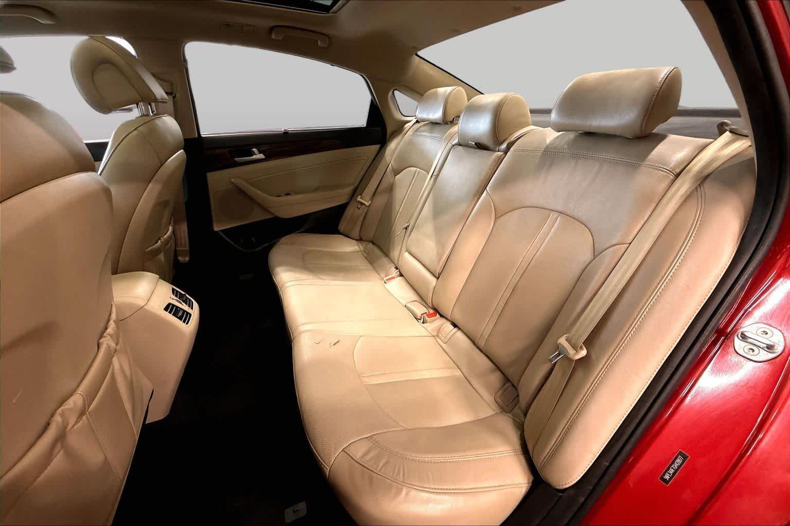 Used 2016 Venetian Red Hyundai 2.4L Limited image 21