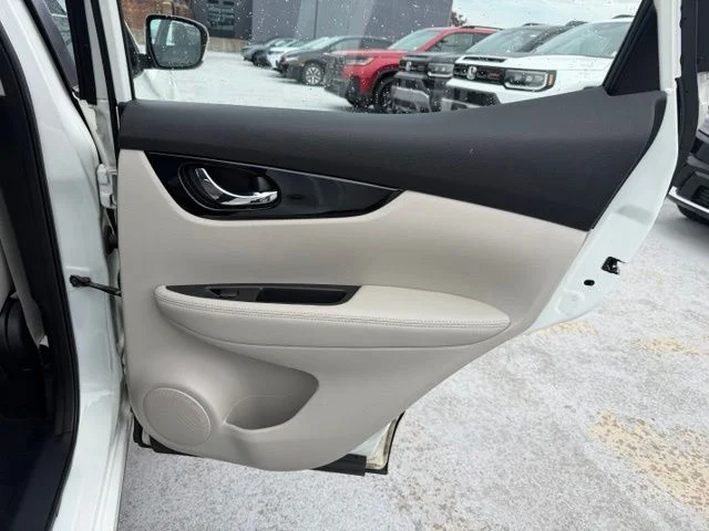 Used 2019 White Nissan SV image 16