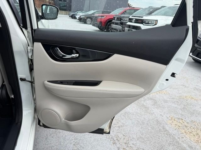 Used 2019 White Nissan SV image 16