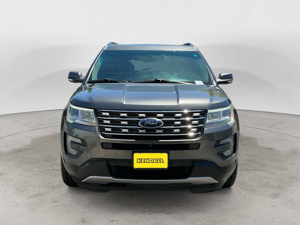 Used 2017 Gray Ford Limited image 8