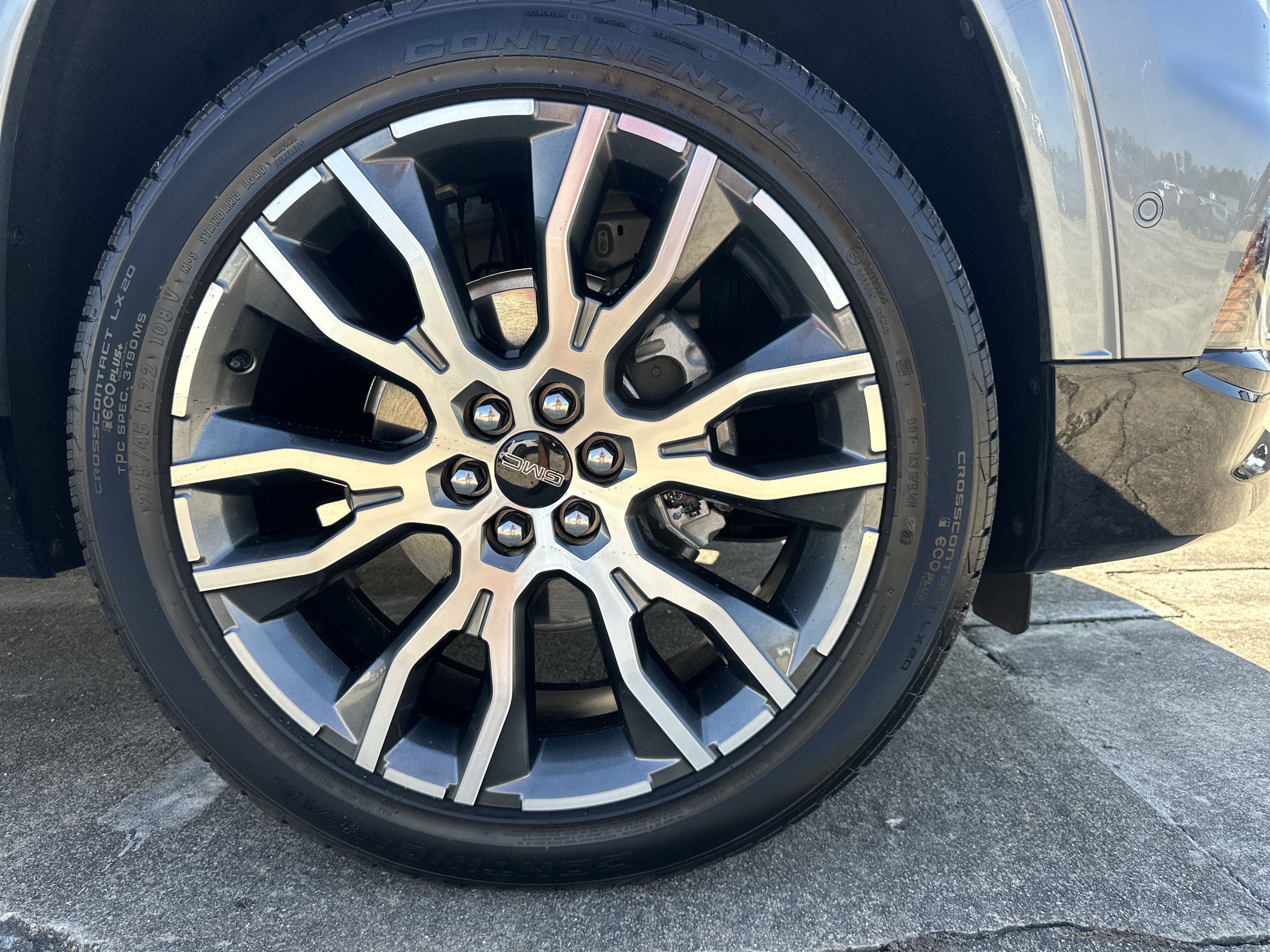 2026 GMC Acadia Denali Ultimate - Photo 13
