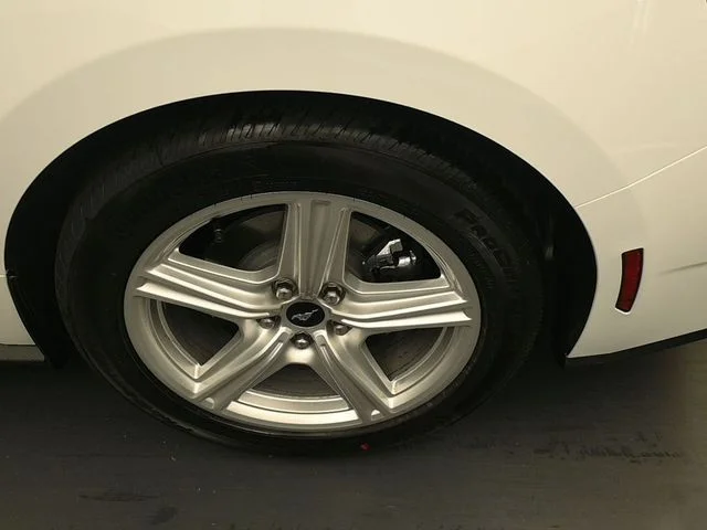 New 2026 Oxford White Ford EcoBoost® Fastback image 9