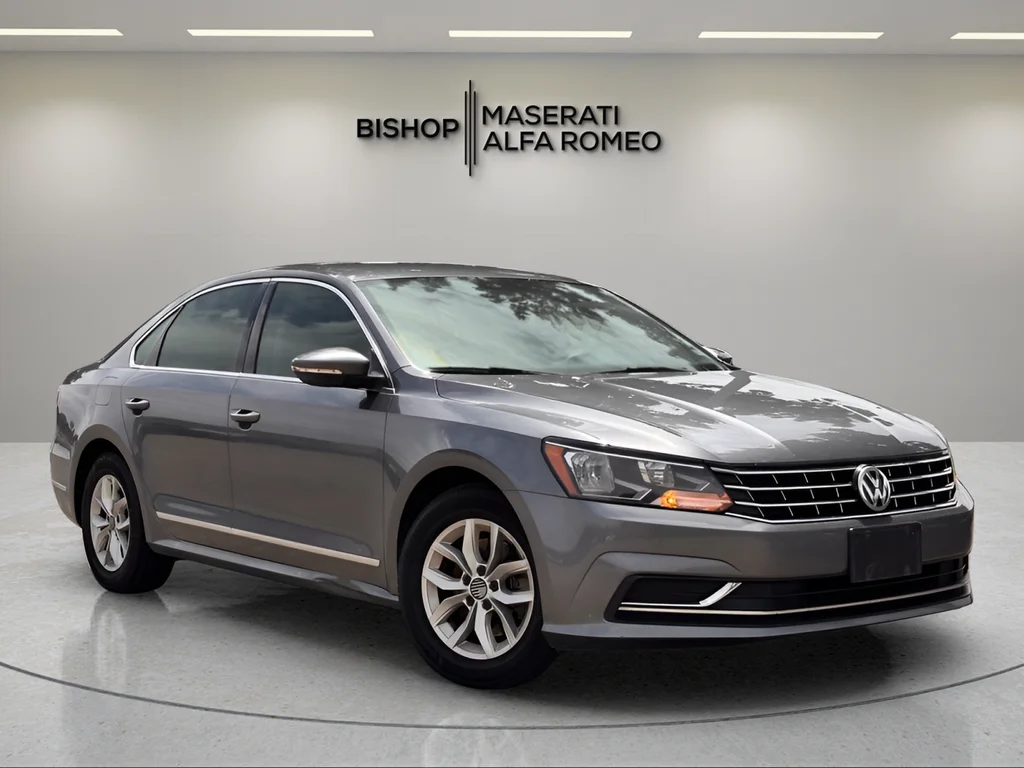 2017 Volkswagen Passat 1.8T S Auto's photo