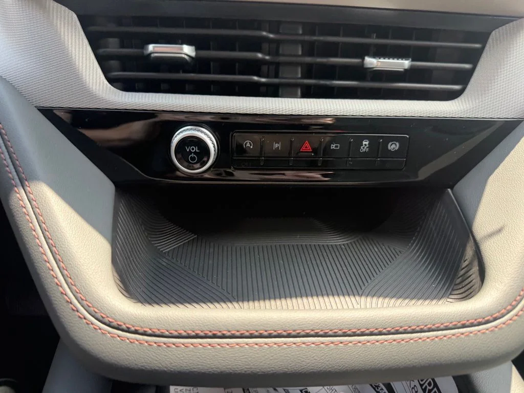 New 2026 Agate Black Metallic Ford Active image 22