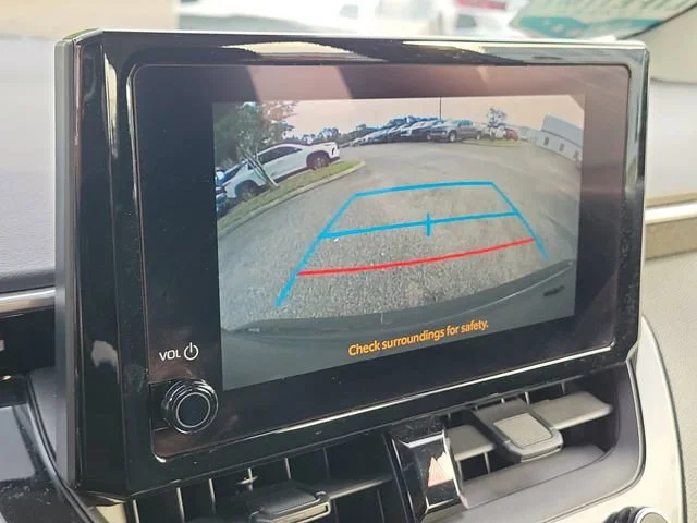 2023 Toyota Corolla LE - Photo 27