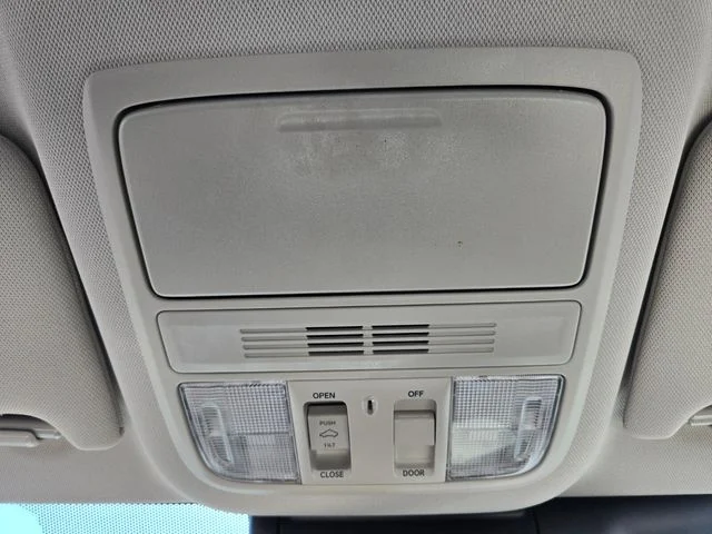 Used 2022 Red Honda EX-L image 26