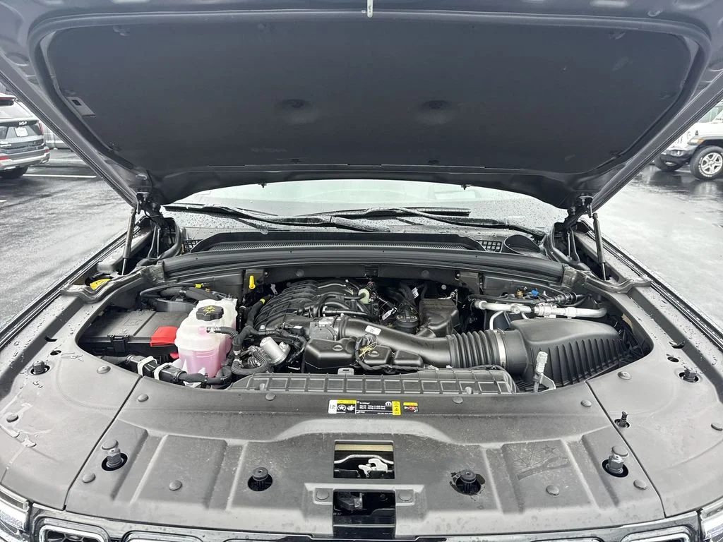 Used 2025 Gray Jeep Overland image 27