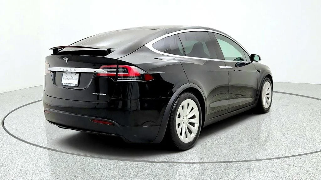 Used 2019 Solid Black Tesla Long Range AWD image 5