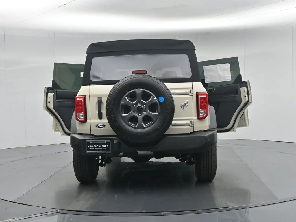New 2026 Desert Sand Ford Big Bend image 28