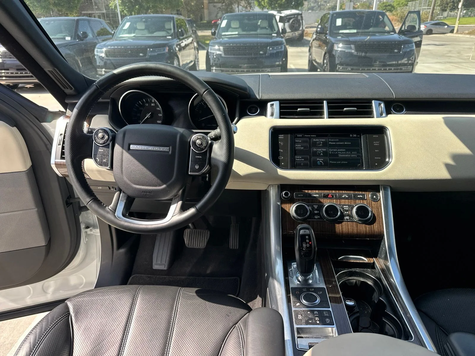 Used 2014  Land Rover 3.0L V6 Supercharged HSE image 21