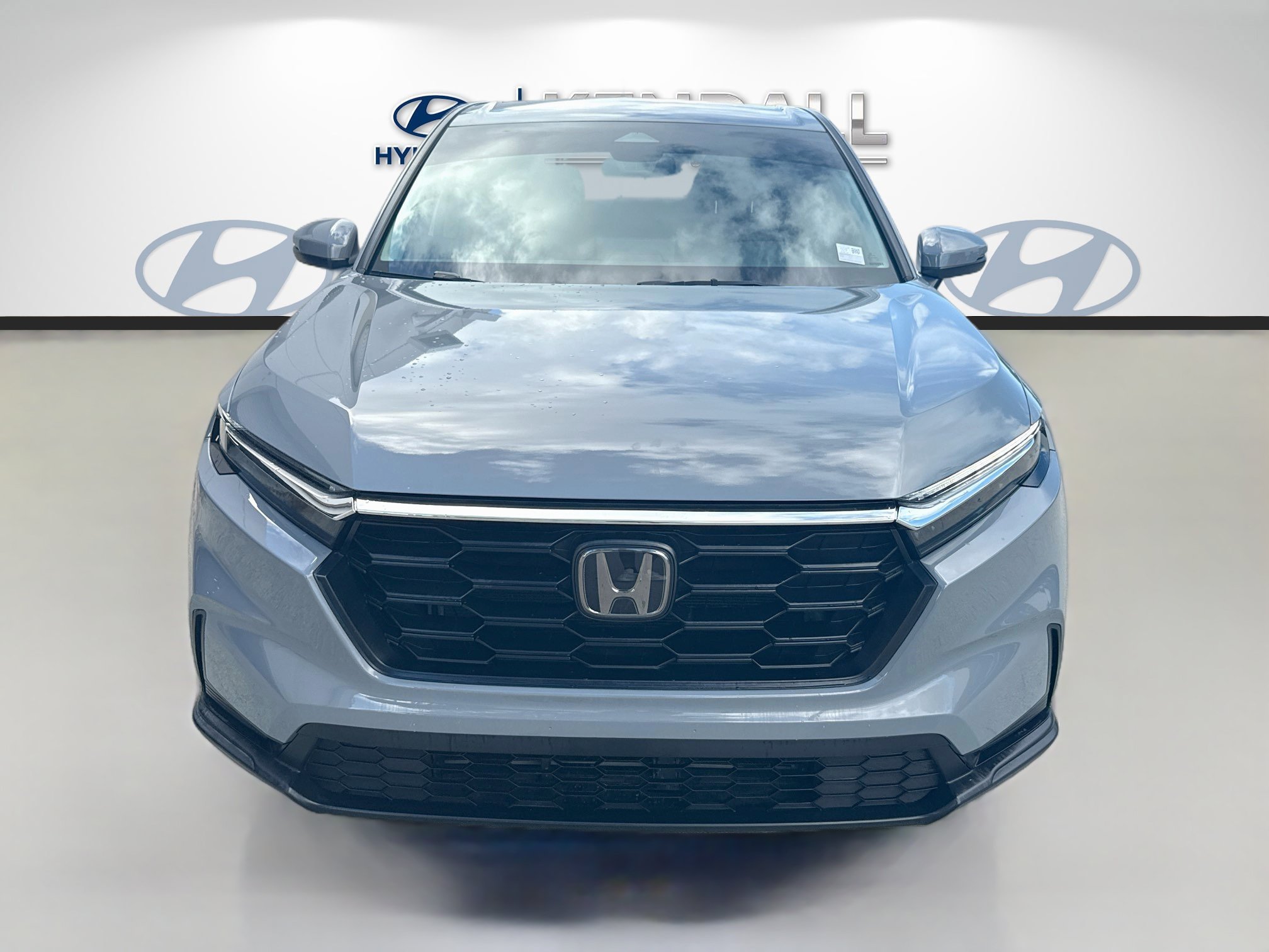 Used 2024 Lunar Silver Metallic Honda LX image 2