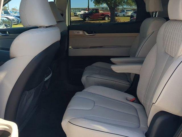 2025 Hyundai Palisade Limited - Photo 13